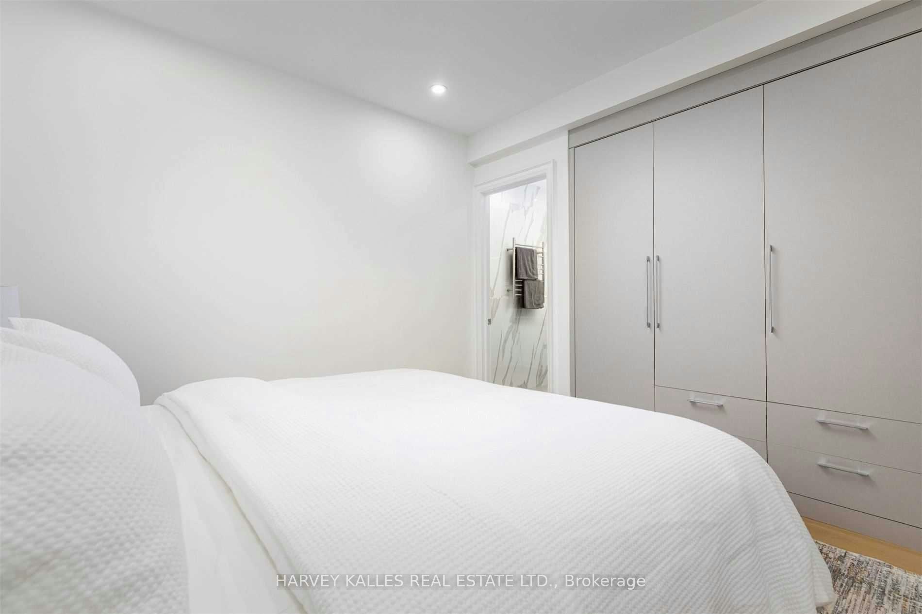 Lower-51 Alvin Avenue, Toronto, ON, M4T 2A8 - 13