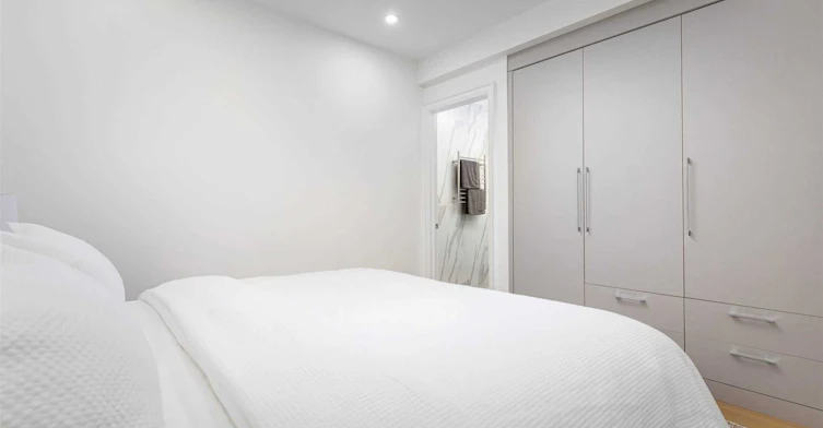 Lower-51 Alvin Avenue, Toronto, ON, M4T 2A8 - 13