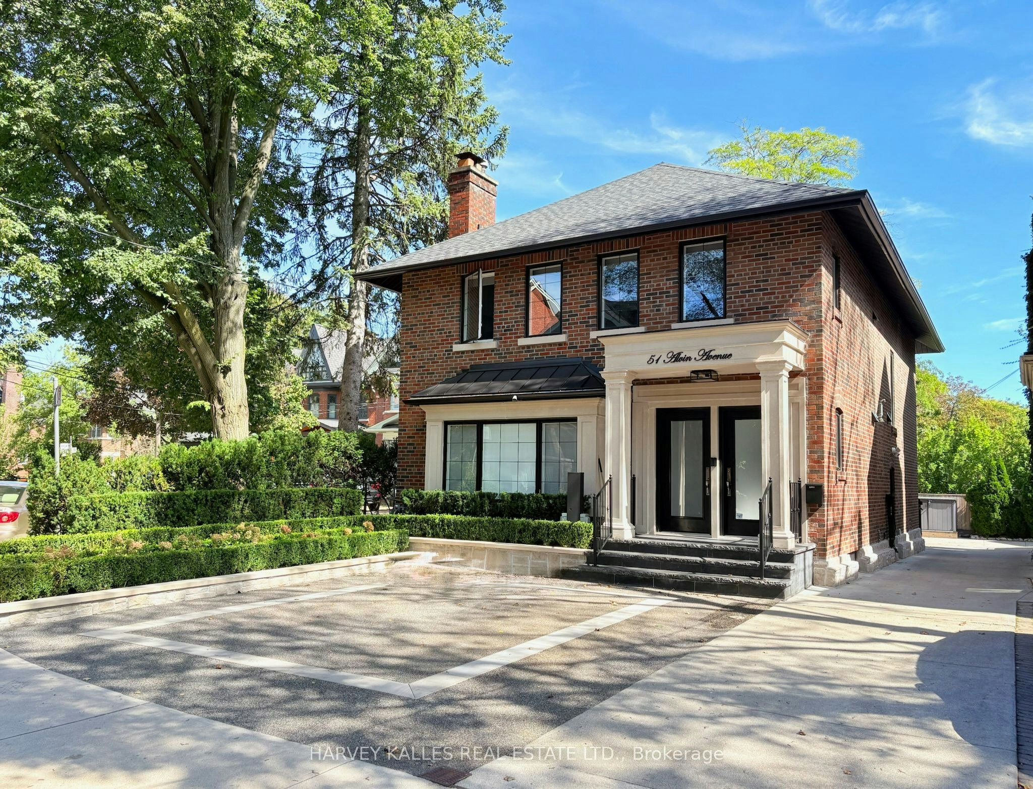 Lower-51 Alvin Avenue, Toronto, ON, M4T 2A8 - 2