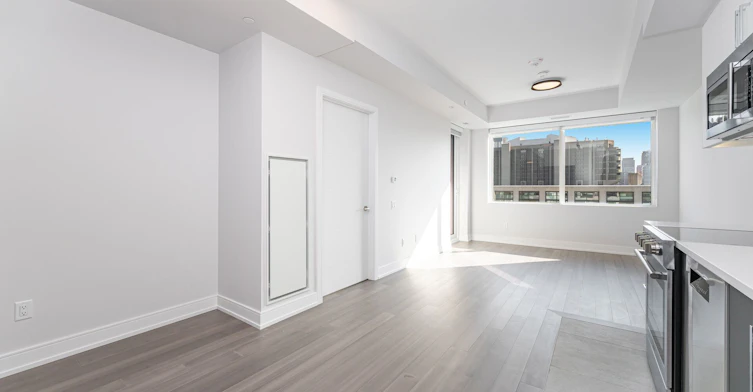 704-664 Spadina Avenue, Toronto, ON, M5S 2H7 - 2