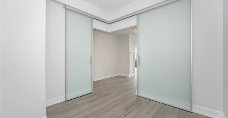 704-664 Spadina Avenue, Toronto, ON, M5S 2H7 - 11