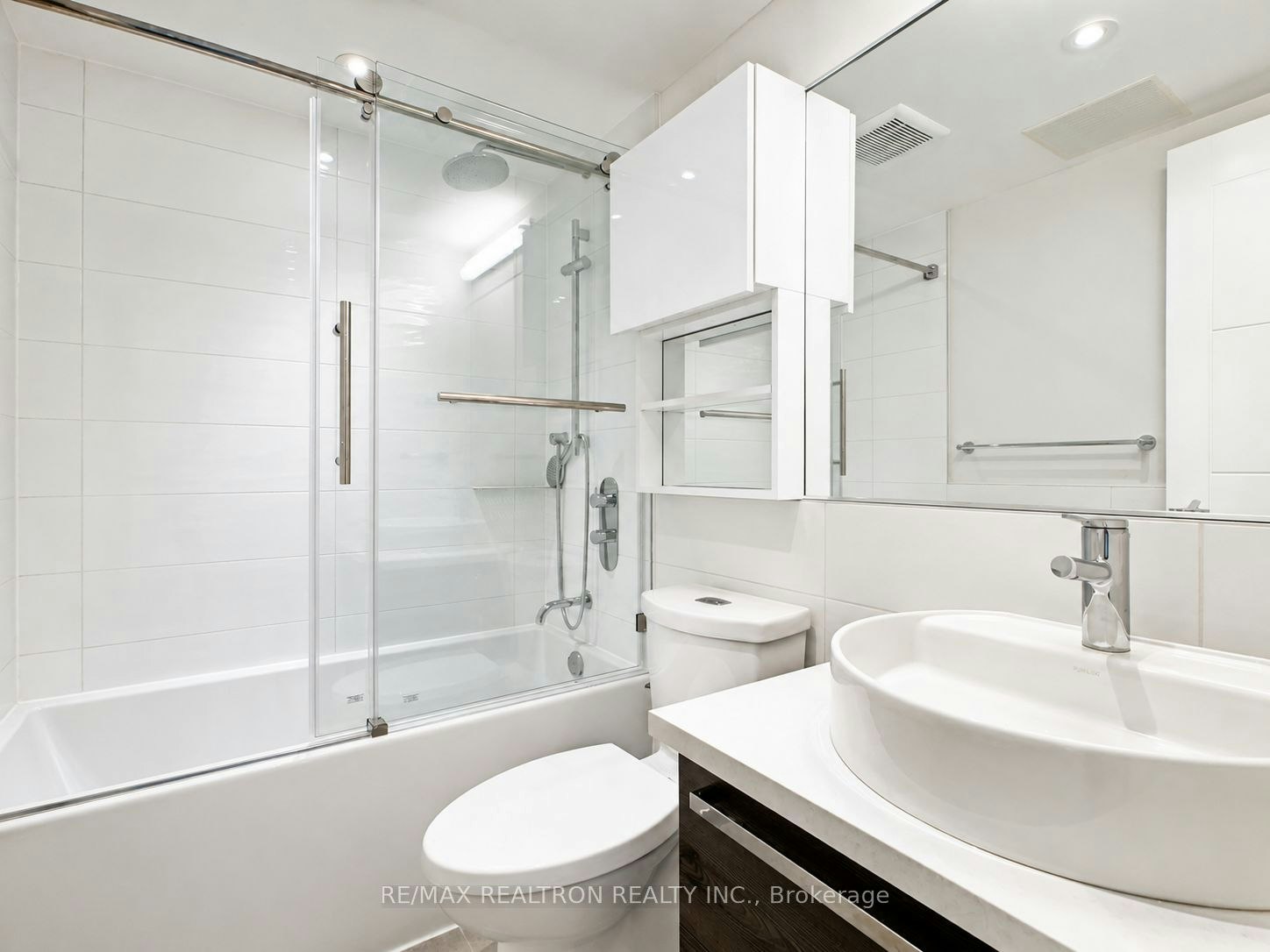 304-11 Walmer Road, Toronto, ON, M5R 2W9 - 8