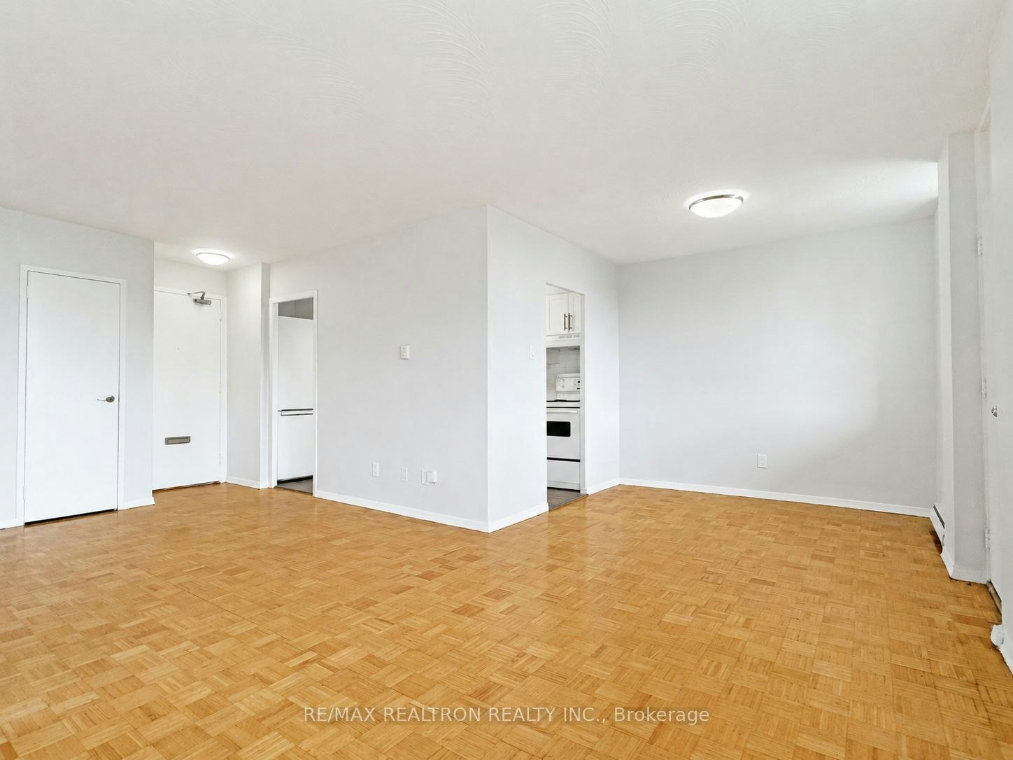804-525 Eglinton Avenue E, Toronto, ON, M4P 2P6