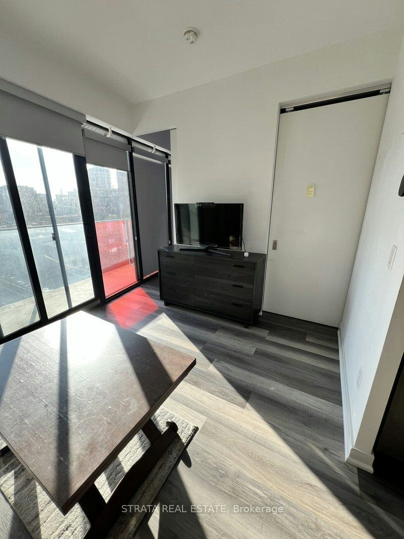 605A-215 Queen Street W, Toronto, ON, M5V 0P5 - 7