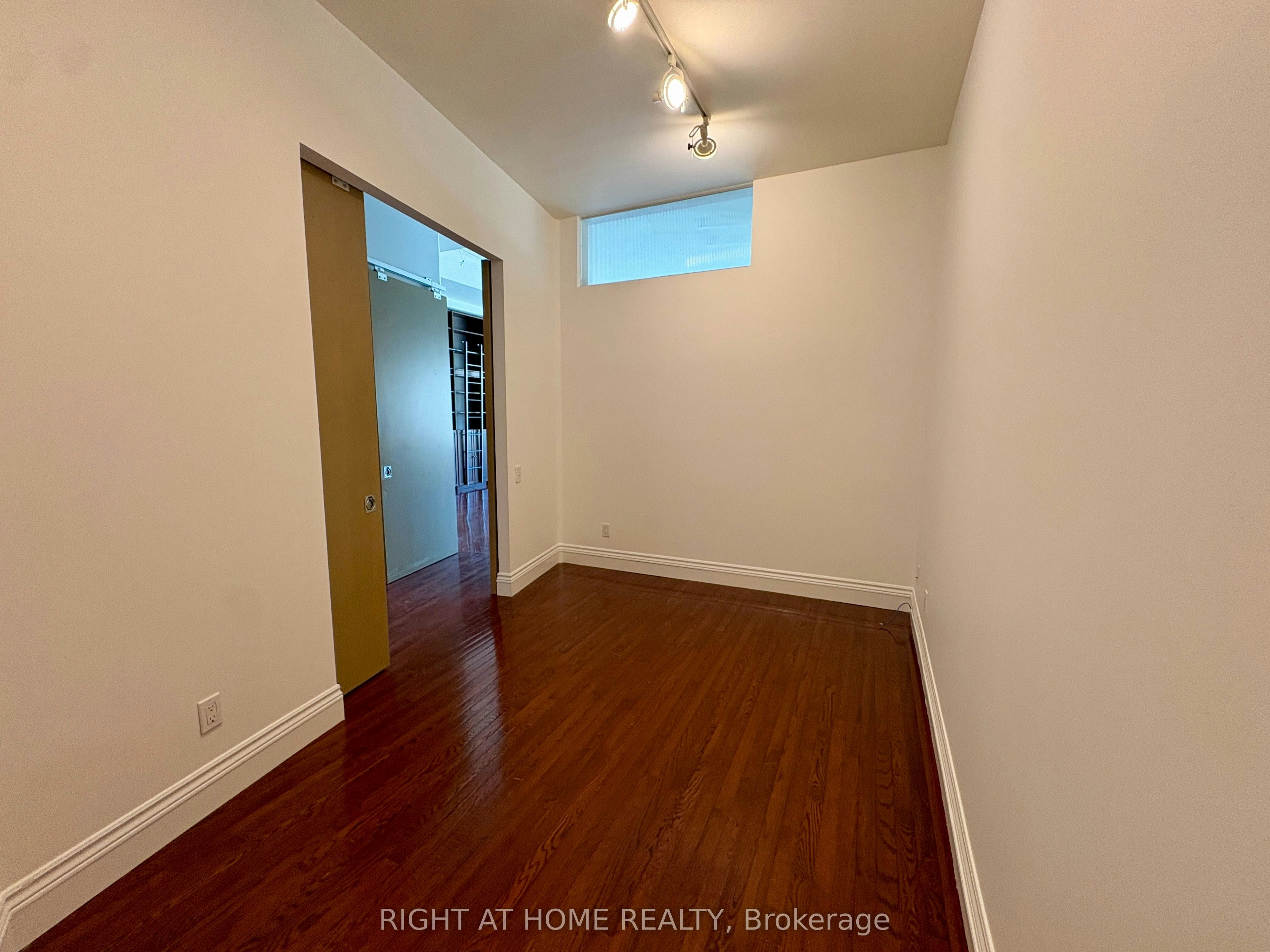 808-155 Dalhousie Street, Toronto, ON, M5B 2P7 - 29