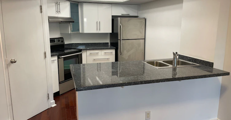 1618-1001 Bay Street, Toronto, ON, M5S 3A6 - 4