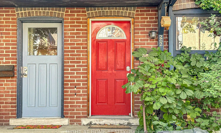 262 Lippincott Street