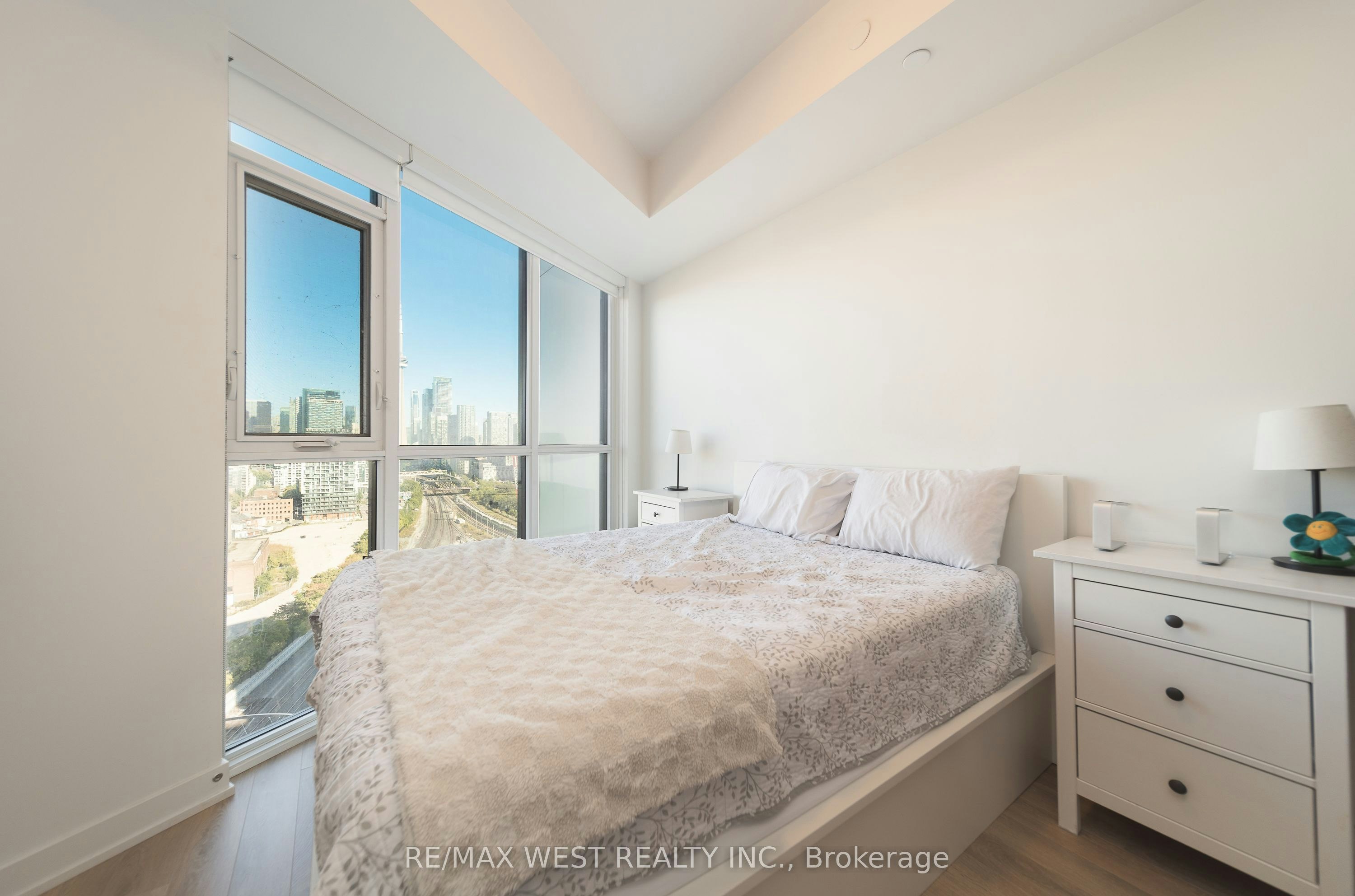 1810-50 Ordnance Street, Toronto, ON, M6K 0C9 - 4