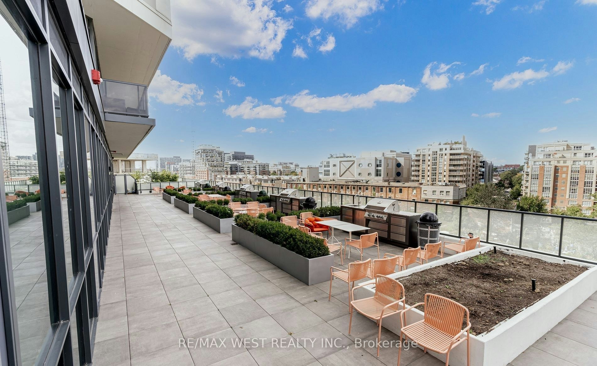 1810-50 Ordnance Street, Toronto, ON, M6K 0C9 - 11