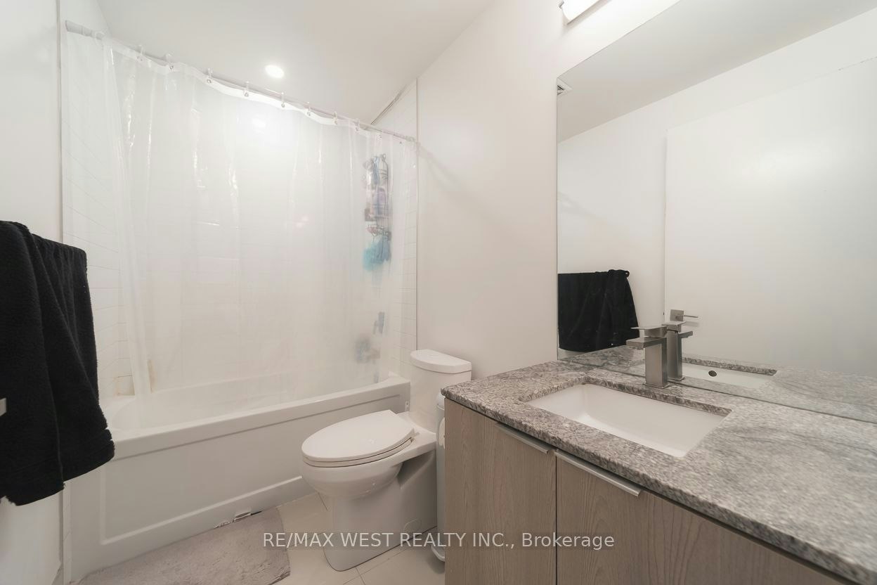 1810-50 Ordnance Street, Toronto, ON, M6K 0C9 - 8