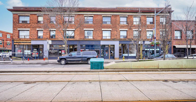 1-1072 St Clair Avenue W, Toronto, ON, M6E 3H3 - 4