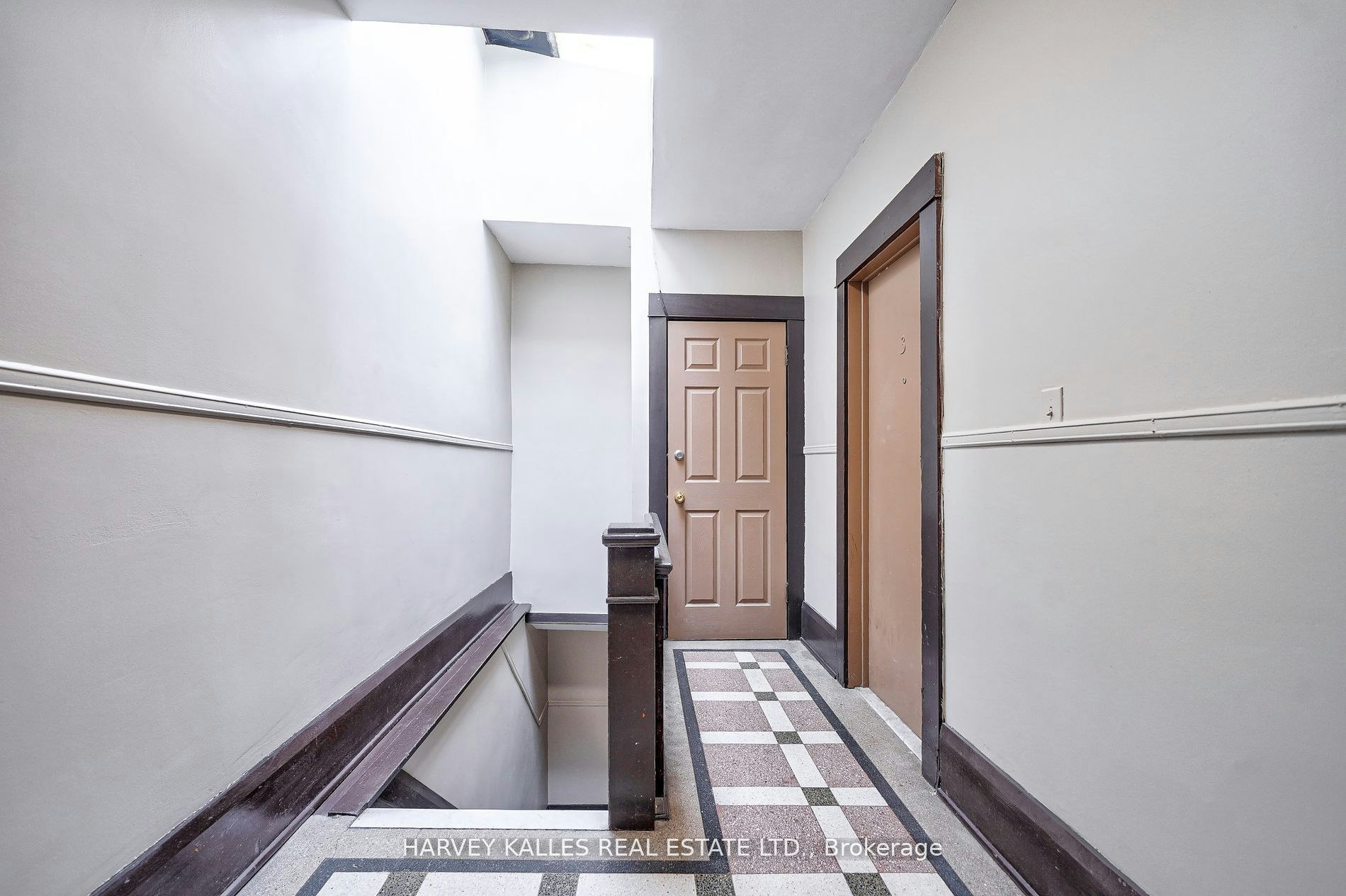 1-1072 St Clair Avenue W, Toronto, ON, M6E 3H3 - 13