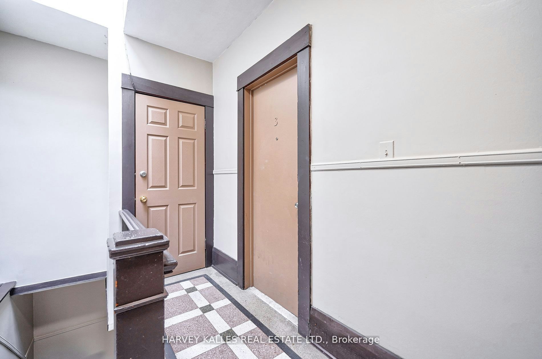 1-1072 St Clair Avenue W, Toronto, ON, M6E 3H3 - 12