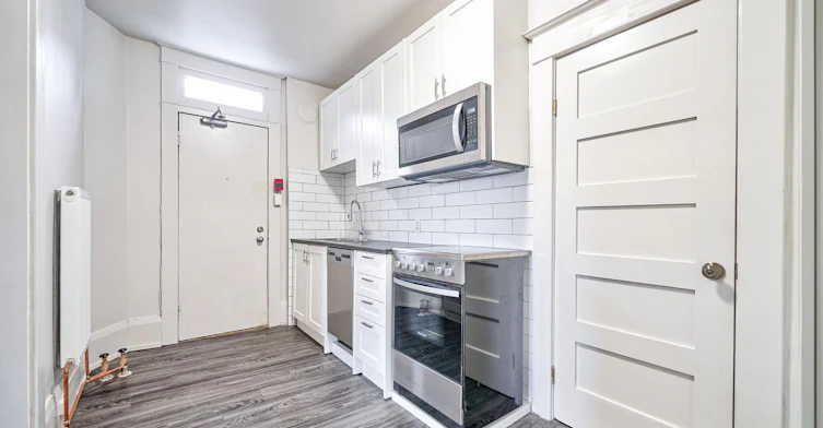 1-1072 St Clair Avenue W, Toronto, ON, M6E 3H3 - 20