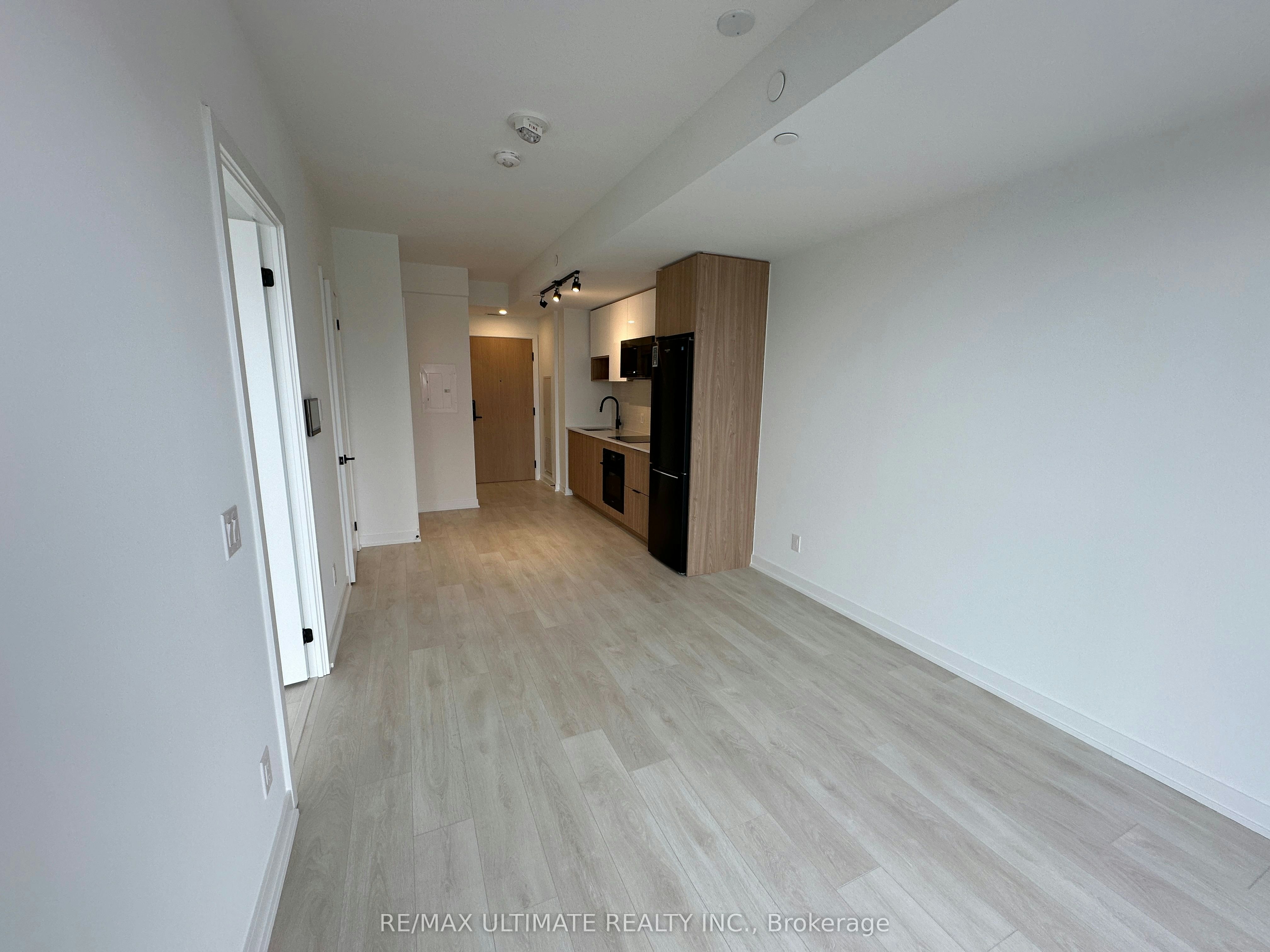 1022-5 Defries Street, Toronto, ON, M5A 0W7 - 7