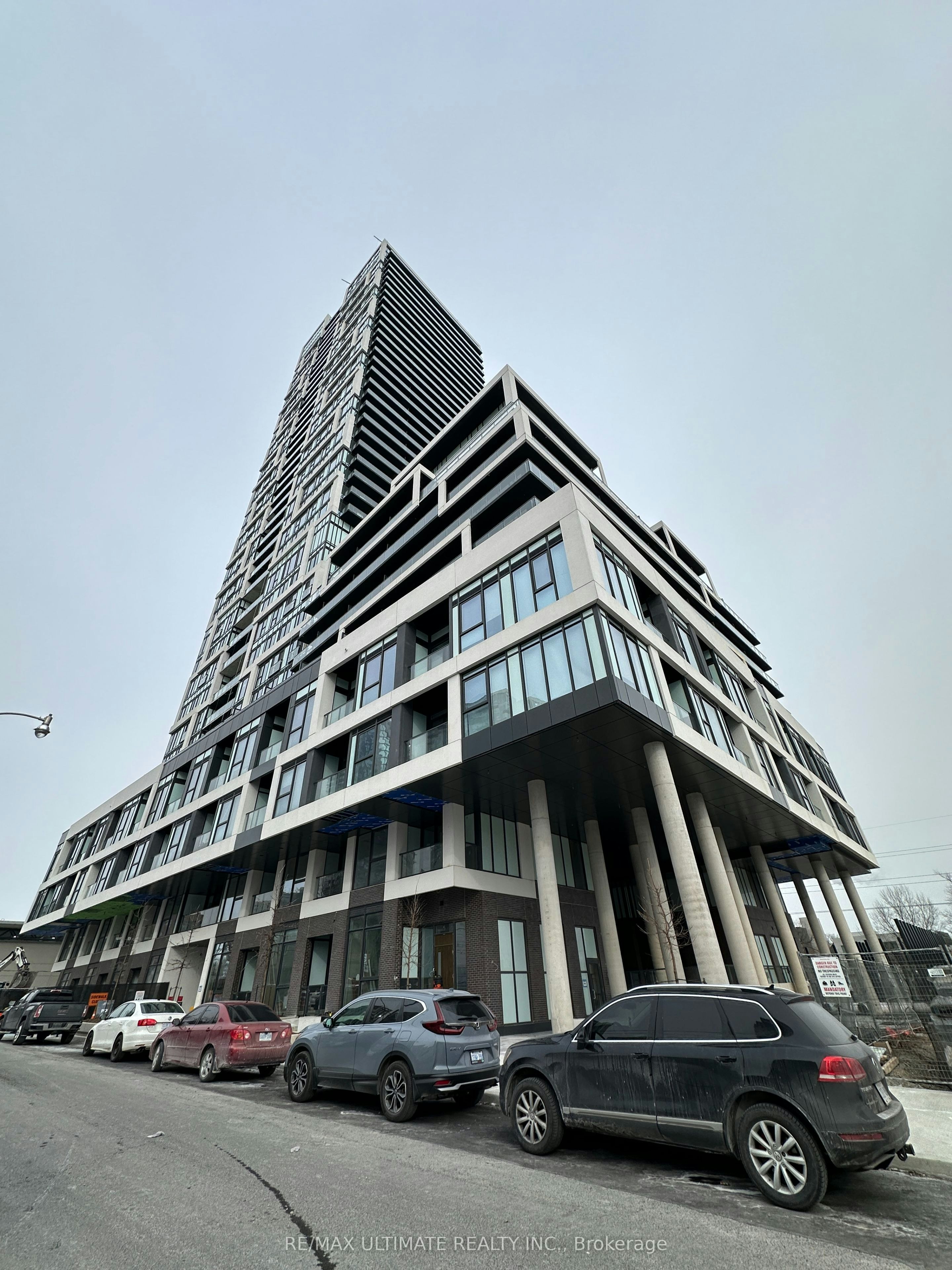 1022-5 Defries Street, Toronto, ON, M5A 0W7