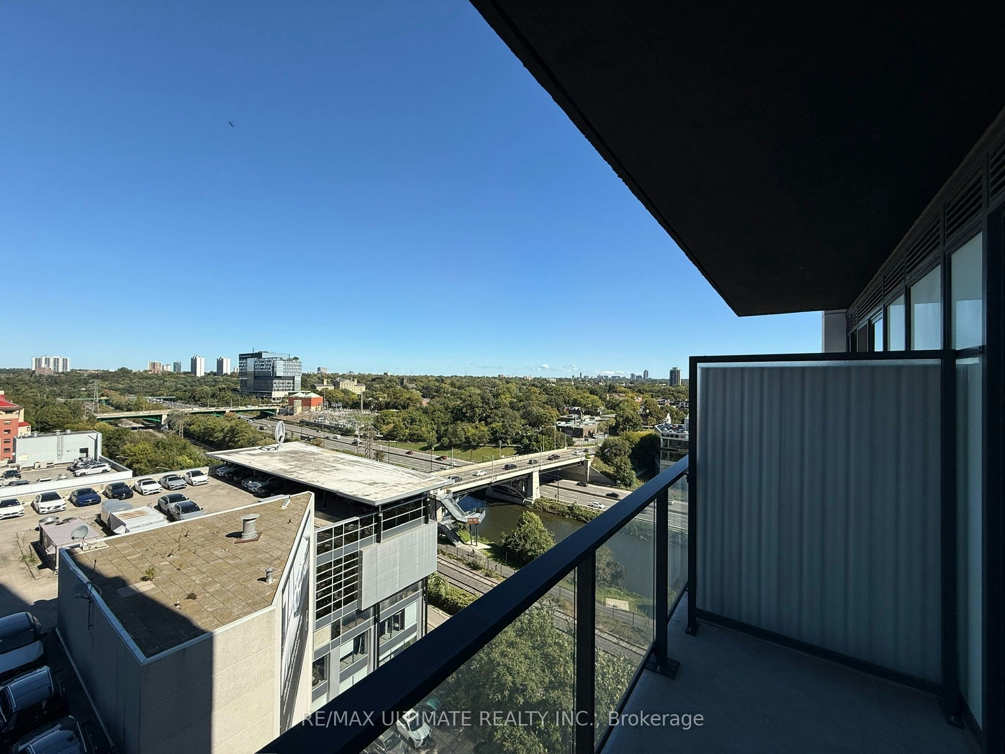 1022-5 Defries Street, Toronto, ON, M5A 0W7 - 19