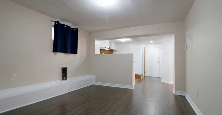 Lower-21 Braemar Avenue, Toronto, ON, M5P 2L1 - 3