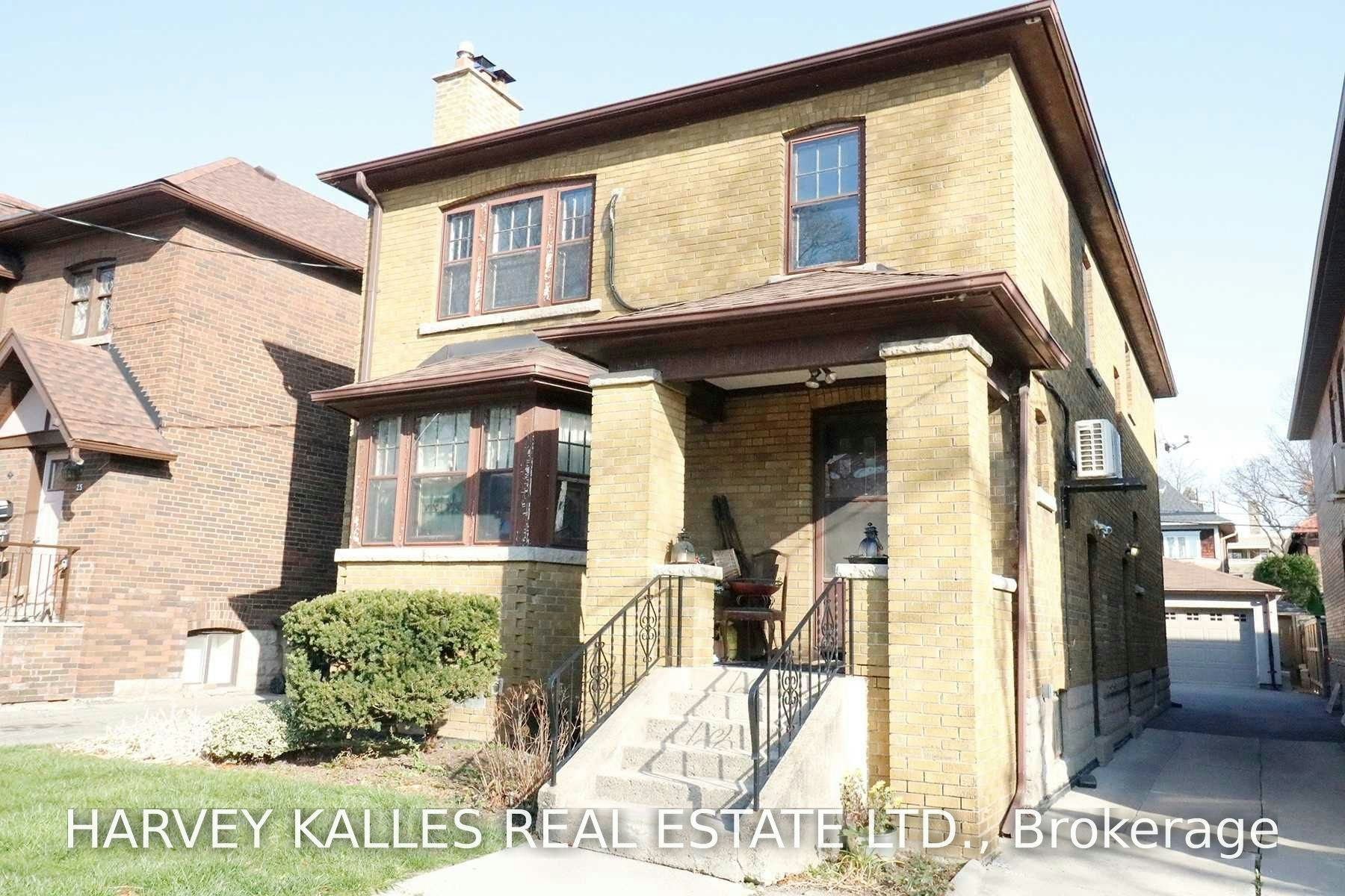 Lower-21 Braemar Avenue, Toronto, ON, M5P 2L1