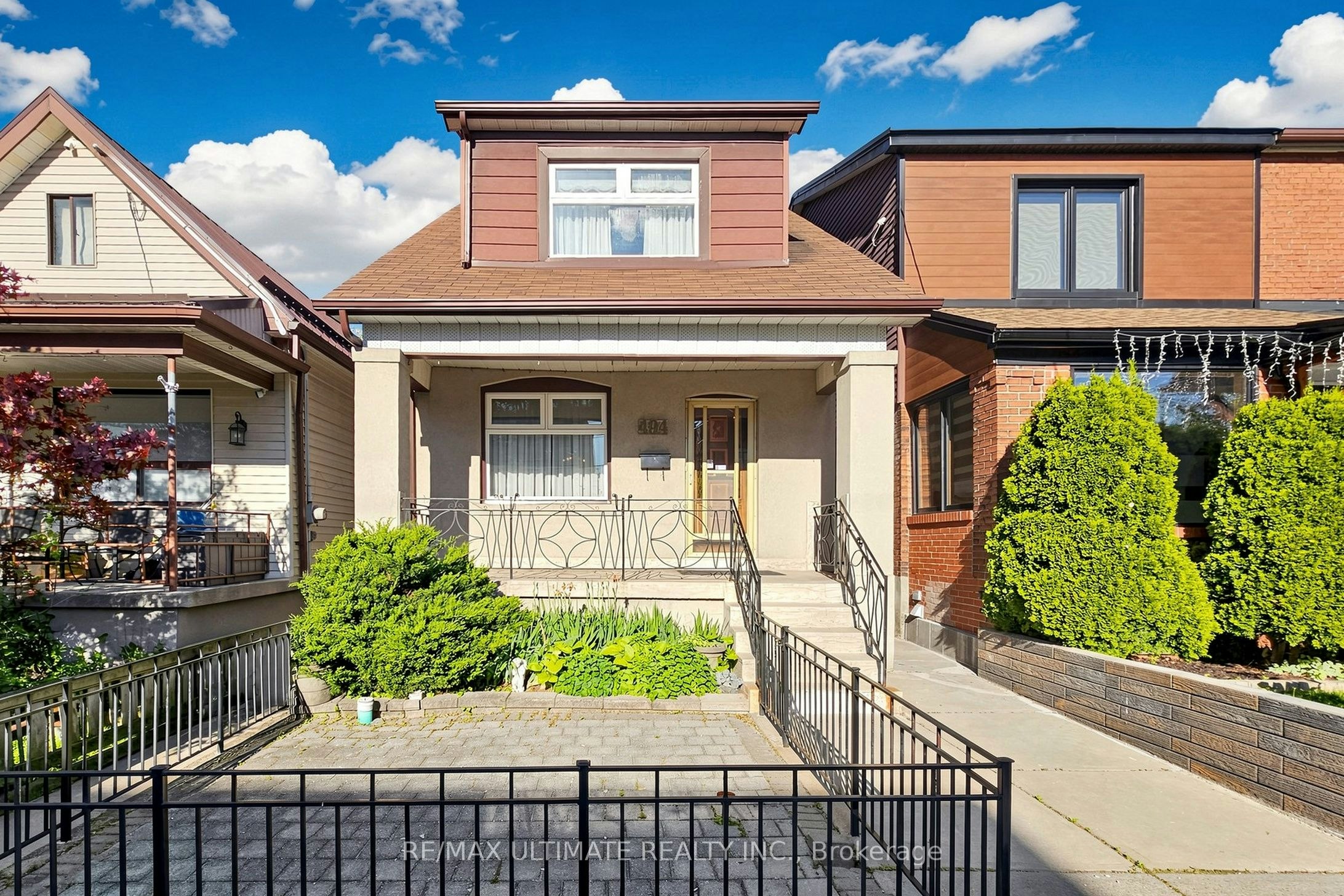 494 Oakwood Avenue W, Toronto, ON, M6E 2W7