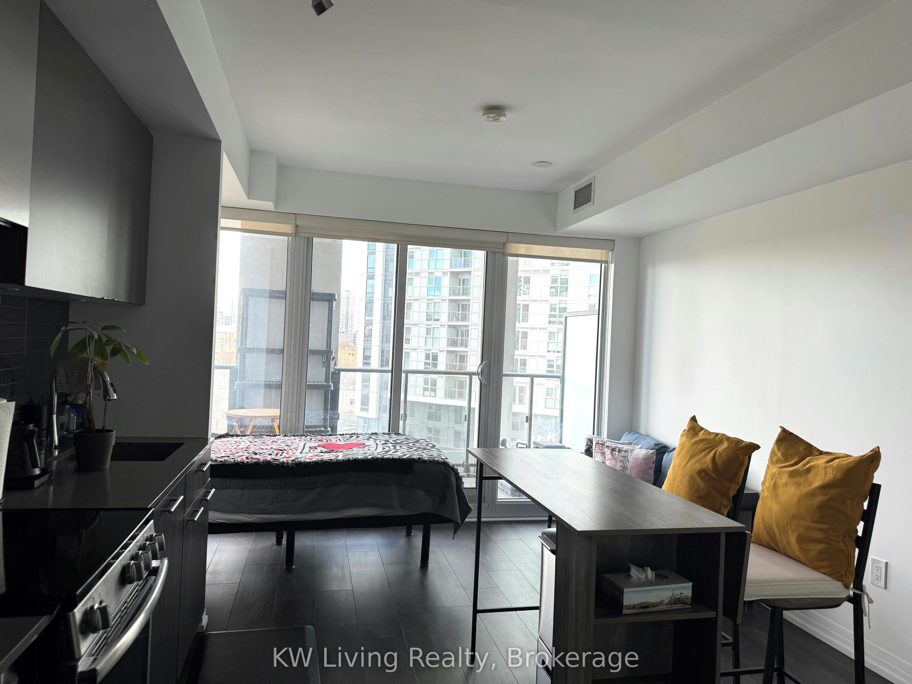712-251 Jarvis Street, Toronto, ON, M5B 0C3 - 7