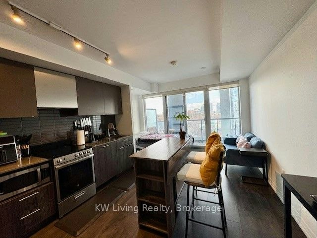 712-251 Jarvis Street, Toronto, ON, M5B 0C3 - 3
