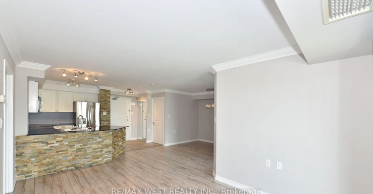 705-920 Sheppard Avenue W, Toronto, ON, M3H 0A2 - 13