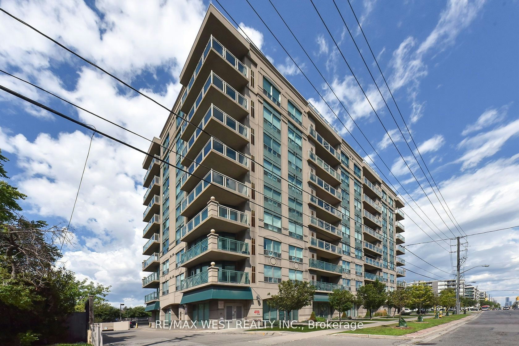 705-920 Sheppard Avenue E, Toronto, ON, M3H 0A2