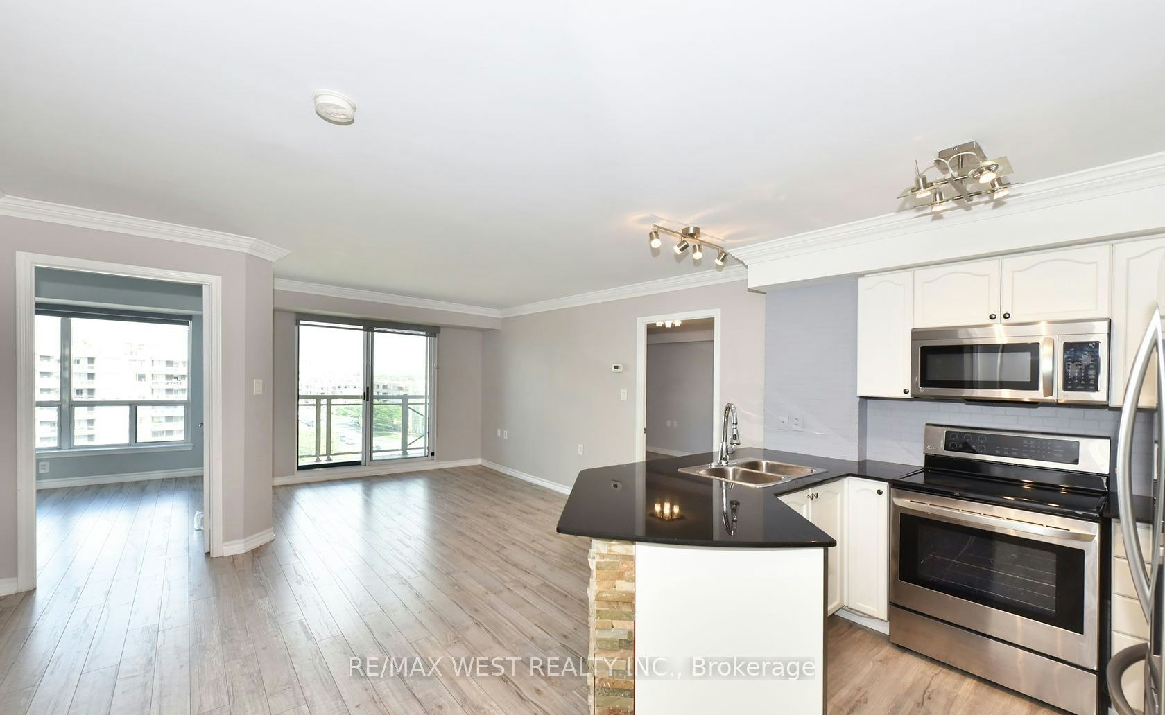 705-920 Sheppard Avenue W, Toronto, ON, M3H 0A2 - 7