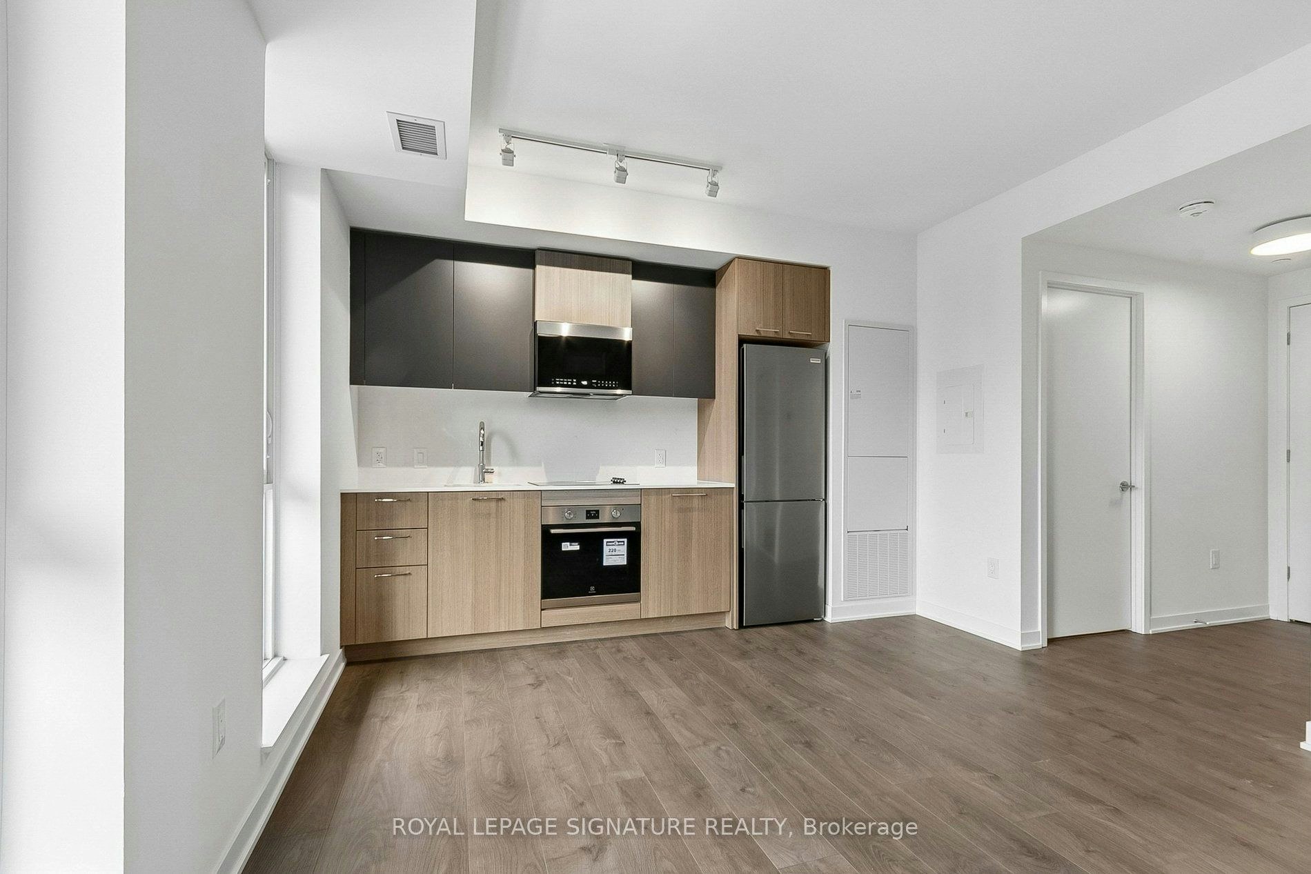 809-10 Oak Street, Toronto, ON, M5A 0Z1 - 3