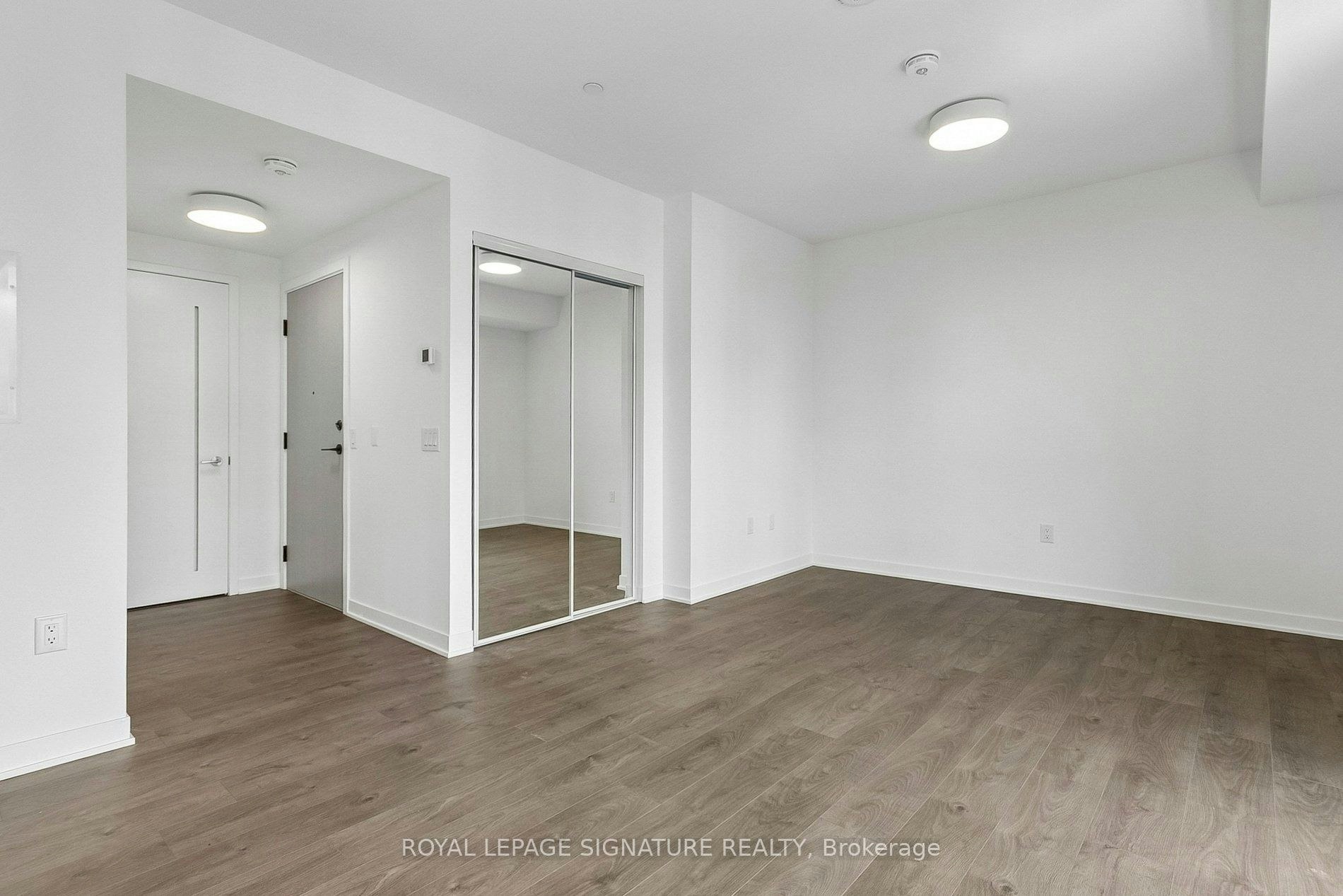 809-10 Oak Street, Toronto, ON, M5A 0Z1 - 9