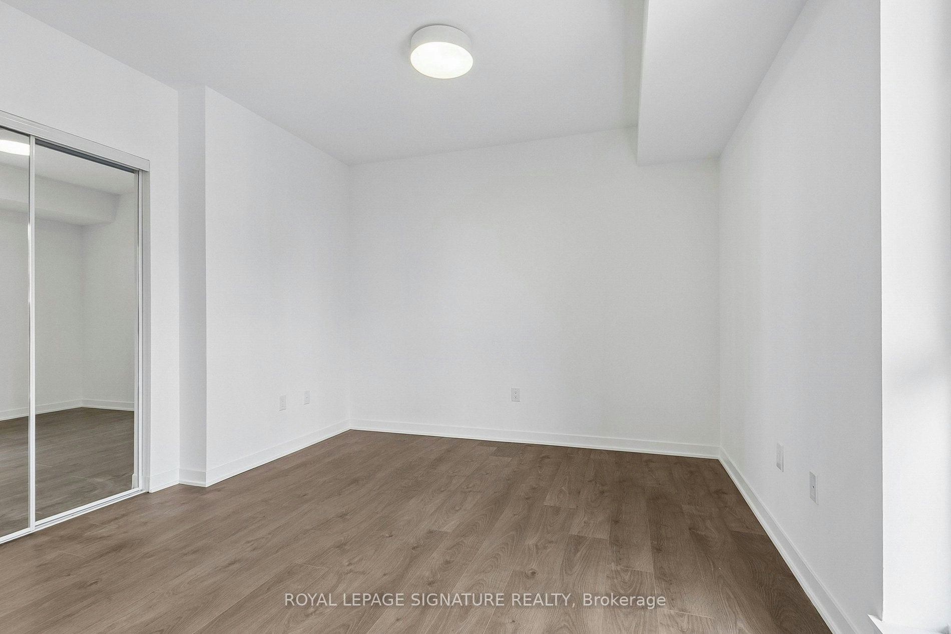 809-10 Oak Street, Toronto, ON, M5A 0Z1 - 11