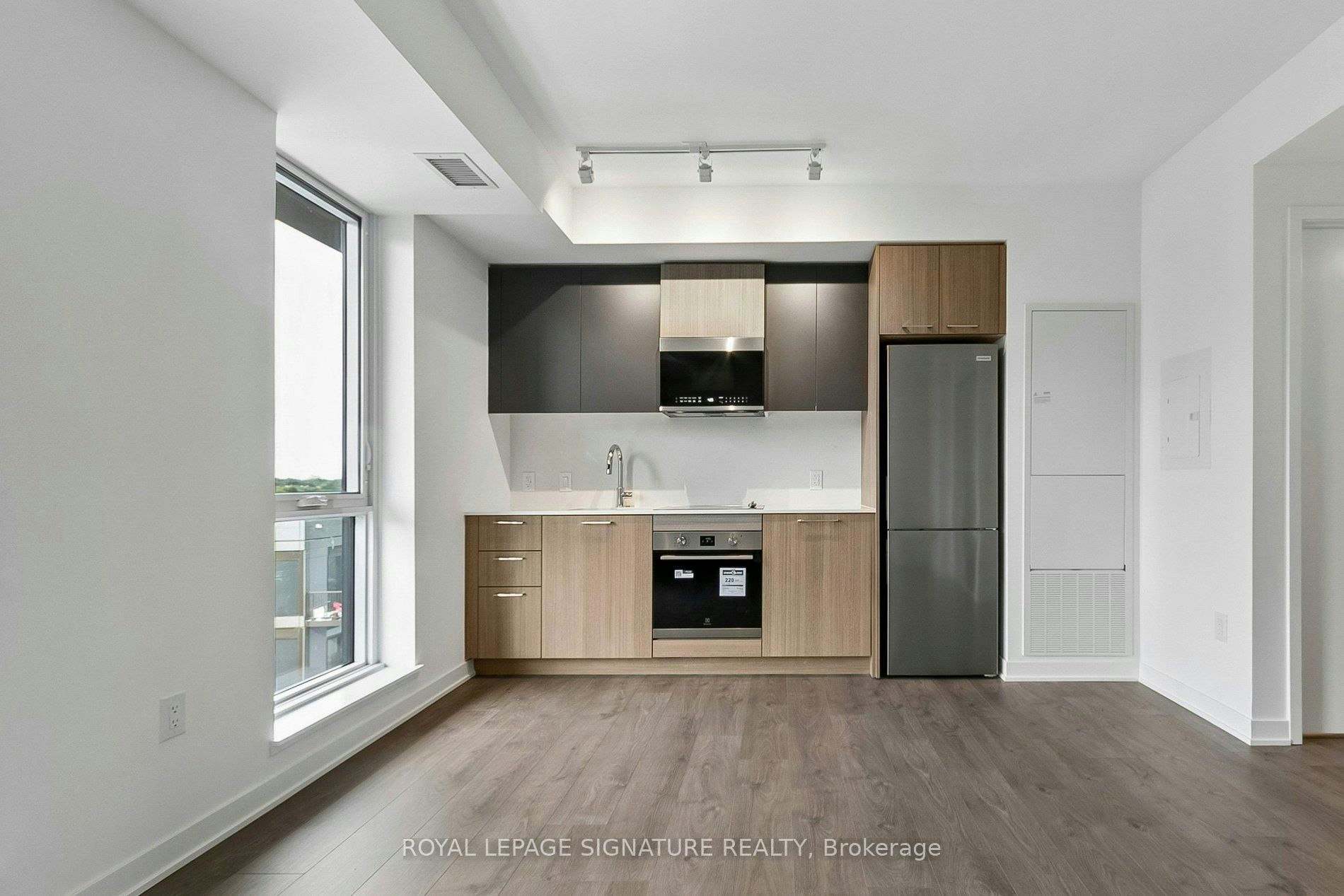 809-10 Oak Street, Toronto, ON, M5A 0Z1 - 5