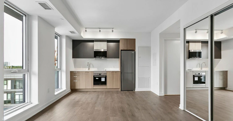 809-10 Oak Street, Toronto, ON, M5A 0Z1 - 17