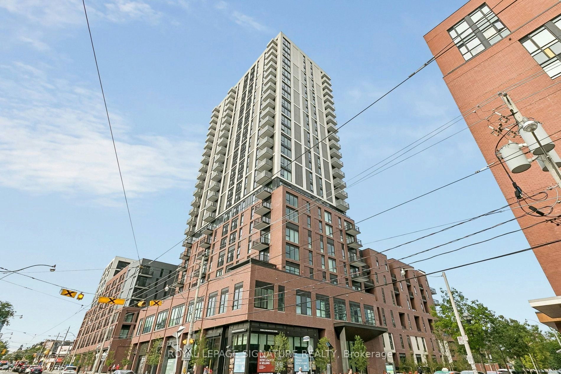 809-10 Oak Street, Toronto, ON, M5A 0Z1