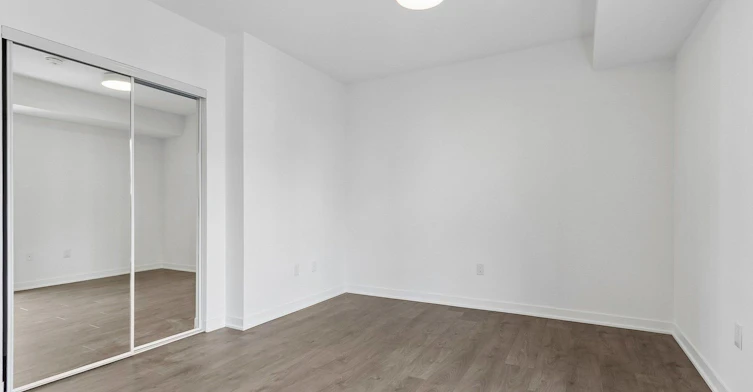 809-10 Oak Street, Toronto, ON, M5A 0Z1 - 8