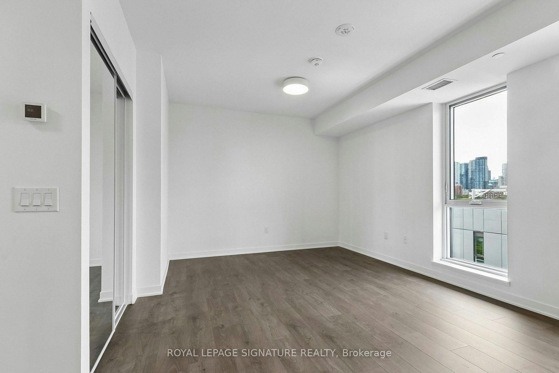 809-10 Oak Street, Toronto, ON, M5A 0Z1 - 7