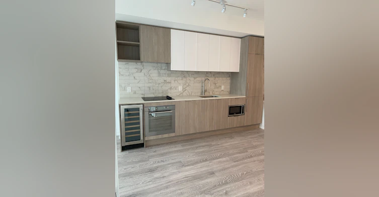 302-2020 Bathurst Street, Toronto, ON, M5P 0A6 - 7