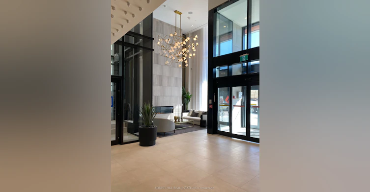 302-2020 Bathurst Street, Toronto, ON, M5P 0A6 - 2