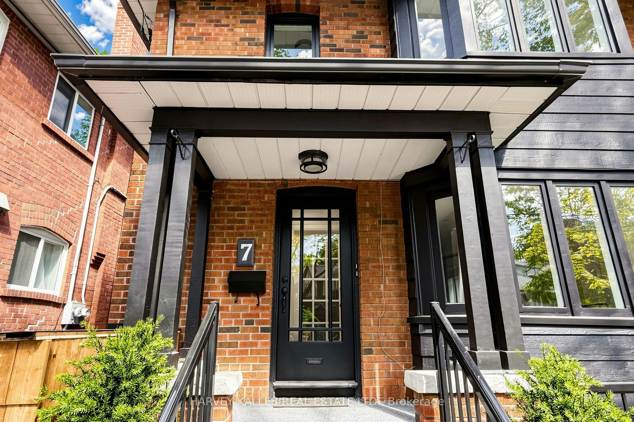 Main-7 Tullis Drive, Toronto, ON, M4S 2E2 - 4