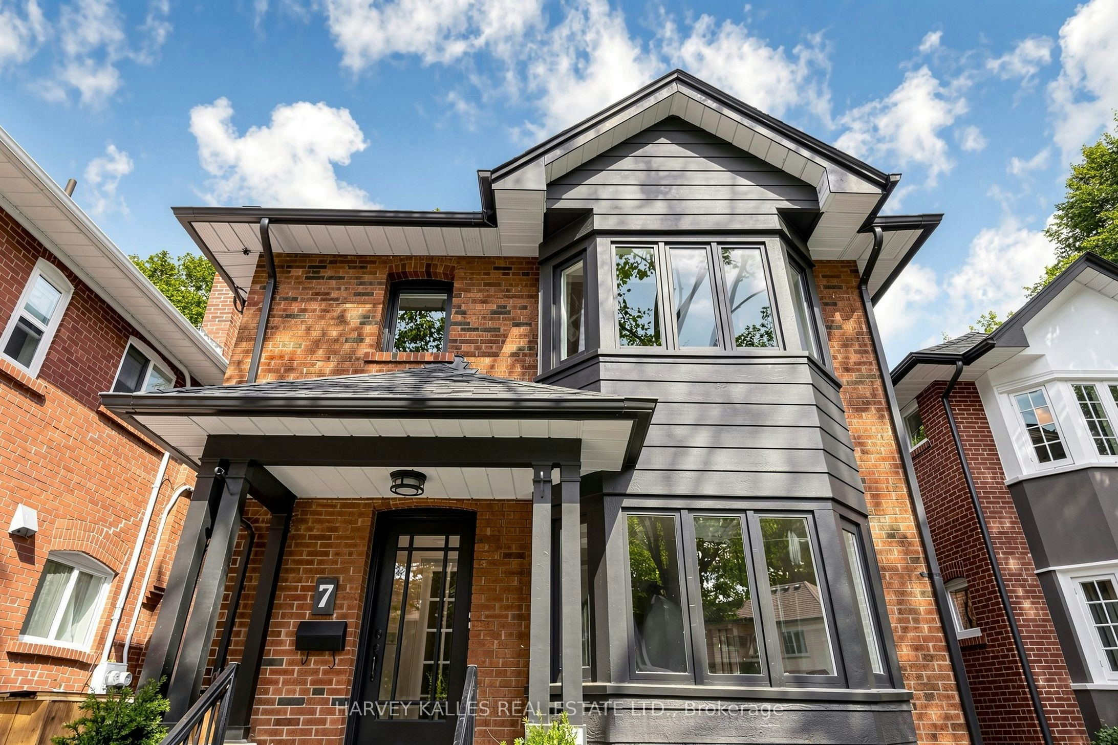 Upper-7 Tullis Drive, Toronto, ON, M4S 2E2 - 3