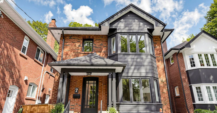 Upper-7 Tullis Drive, Toronto, ON, M4S 2E2