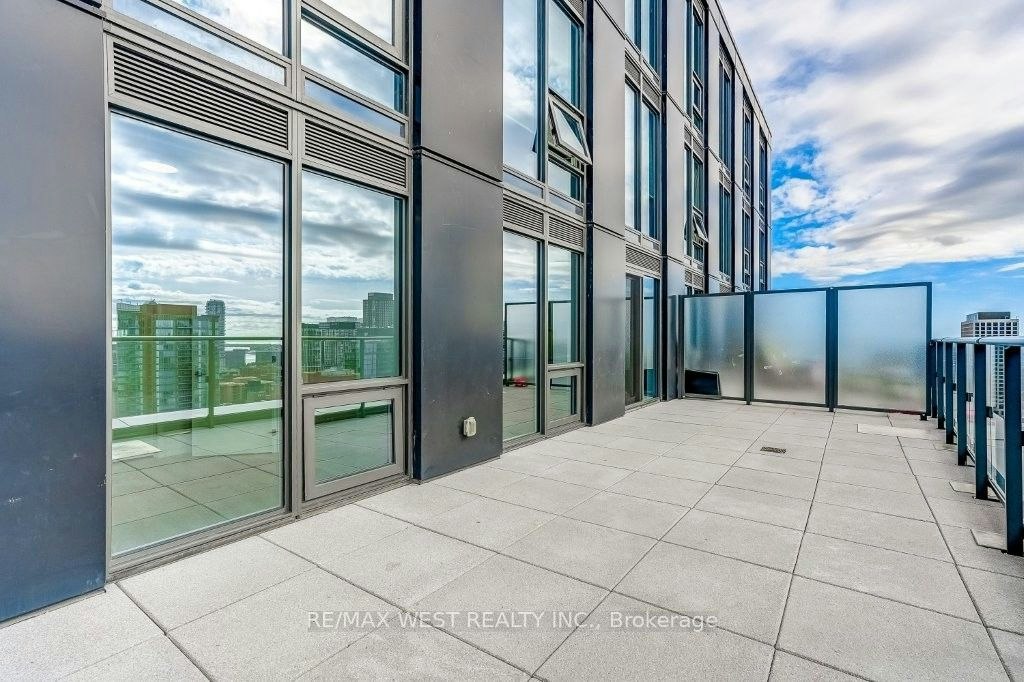 2707-100 Queen Street E, Toronto, ON, M5C 0B5 - 16