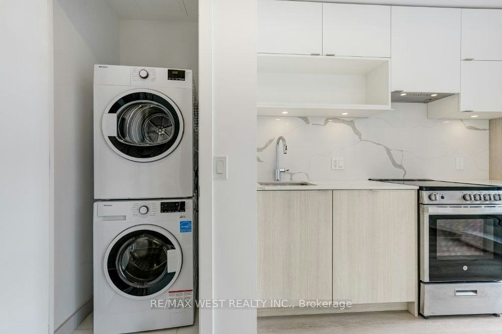 2707-100 Queen Street E, Toronto, ON, M5C 0B5 - 14