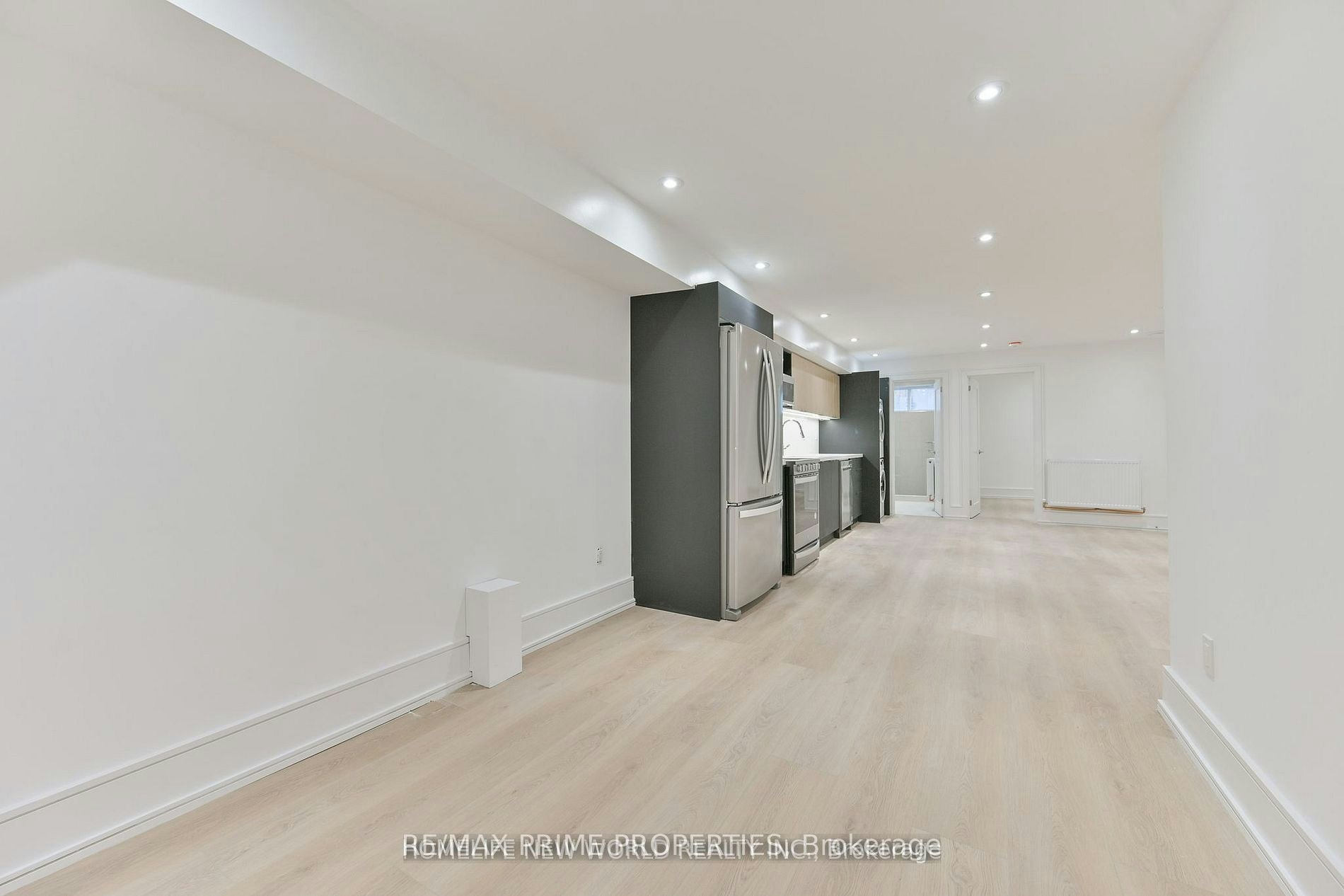 Lower-995 Dufferin Street, Toronto, ON, M6H 4B2 - 7