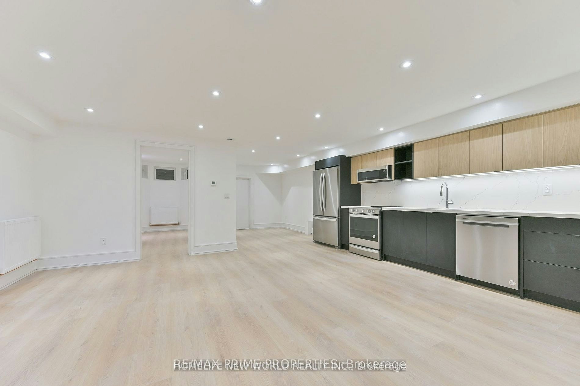 Lower-995 Dufferin Street, Toronto, ON, M6H 4B2 - 5