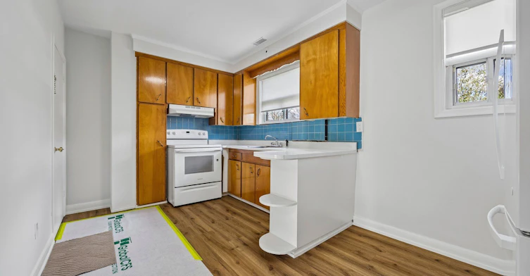 120 Ranee Avenue, Toronto, ON, M6A 1N2 - 11