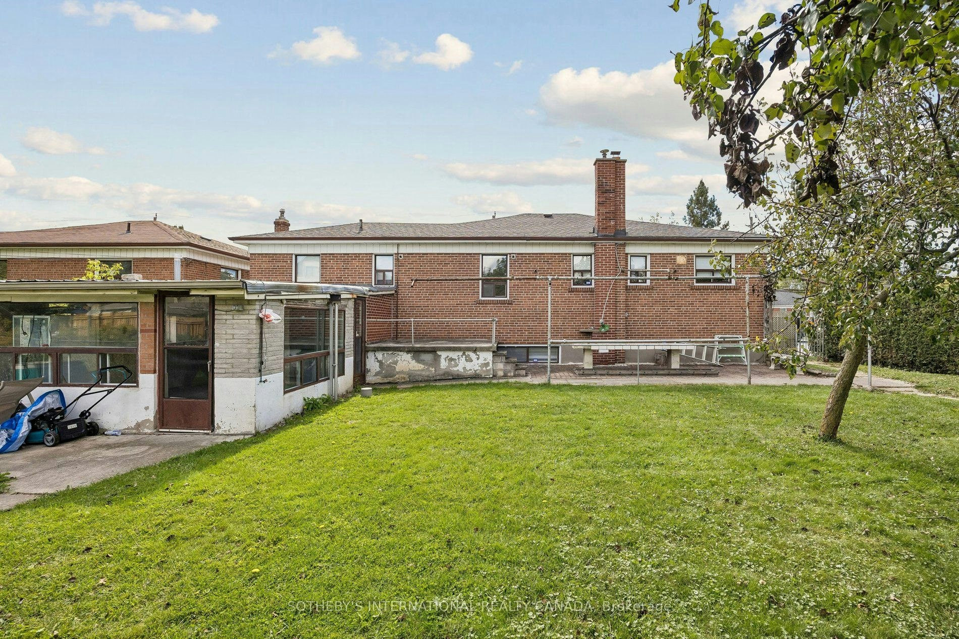 120 Ranee Avenue, Toronto, ON, M6A 1N2 - 33