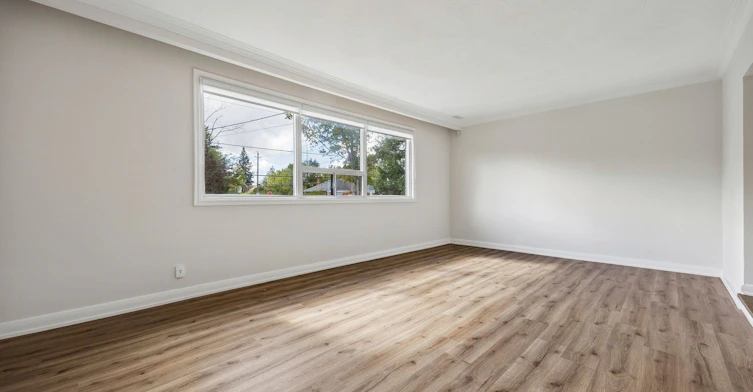 120 Ranee Avenue, Toronto, ON, M6A 1N2 - 7