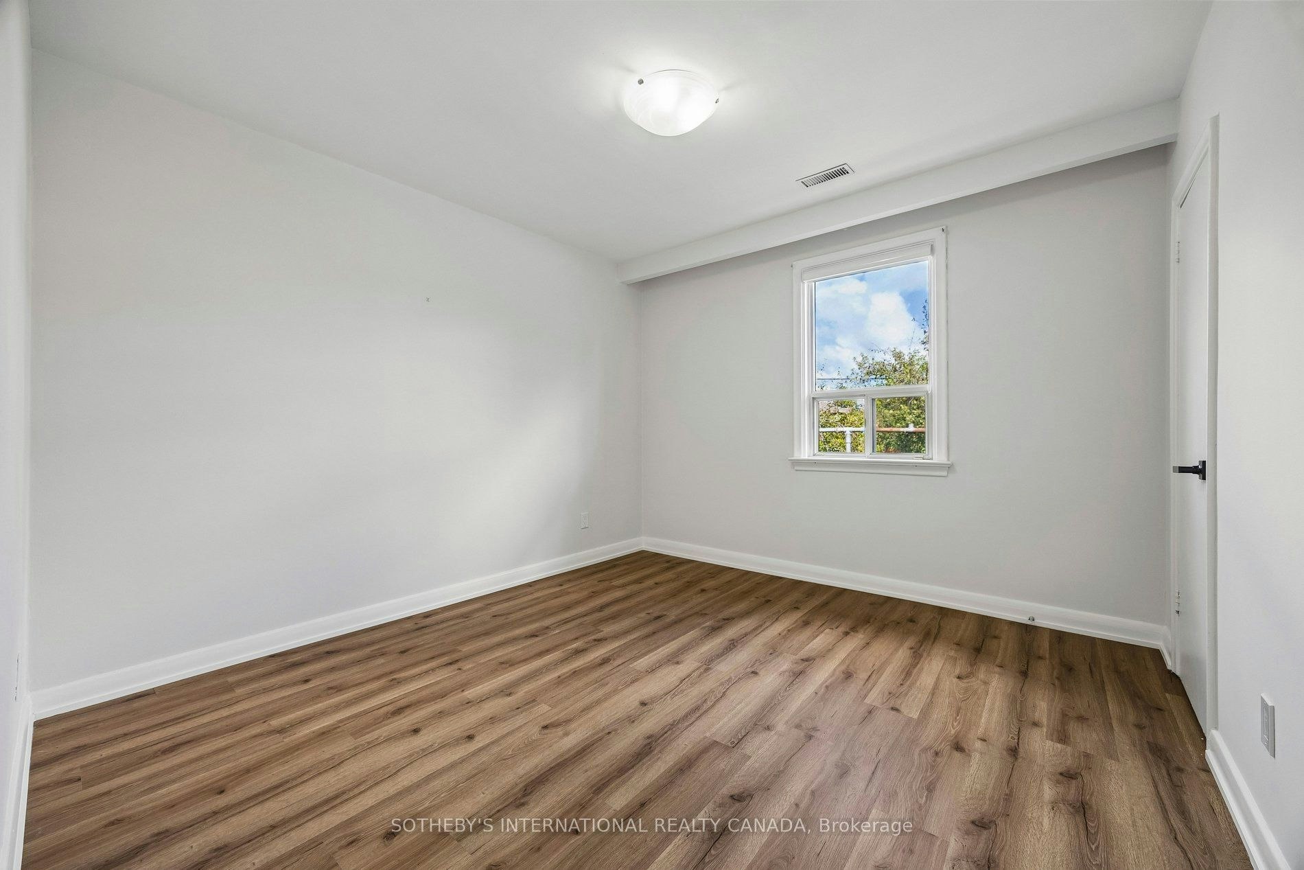 120 Ranee Avenue, Toronto, ON, M6A 1N2 - 17